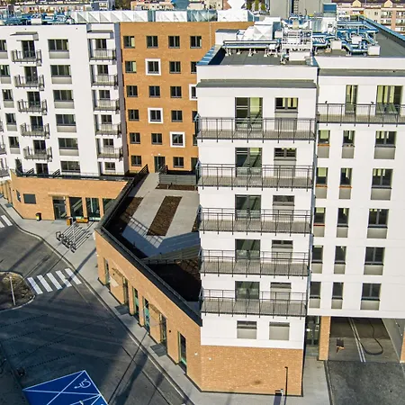 Lux Corner Park Przestronne Mieszkanie Z Klimatyzacja I Podziemnym Garazem Pruszkow Exterior photo